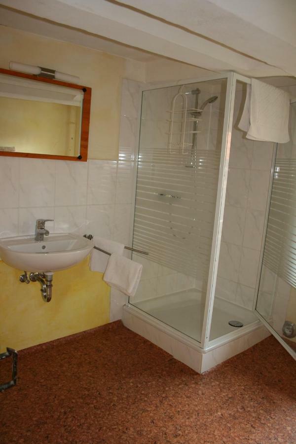 Apartments Café Brennnessel Veltheim Extérieur photo